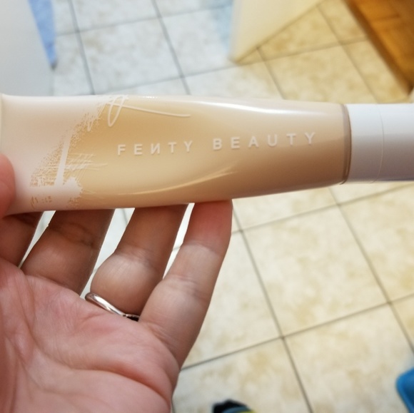 Fenty Beauty Other - Fenty pro filter Hydrating Longwear Fountation Fenty Beauty Other - Fenty pro filter Hydrating Longwear Fountation